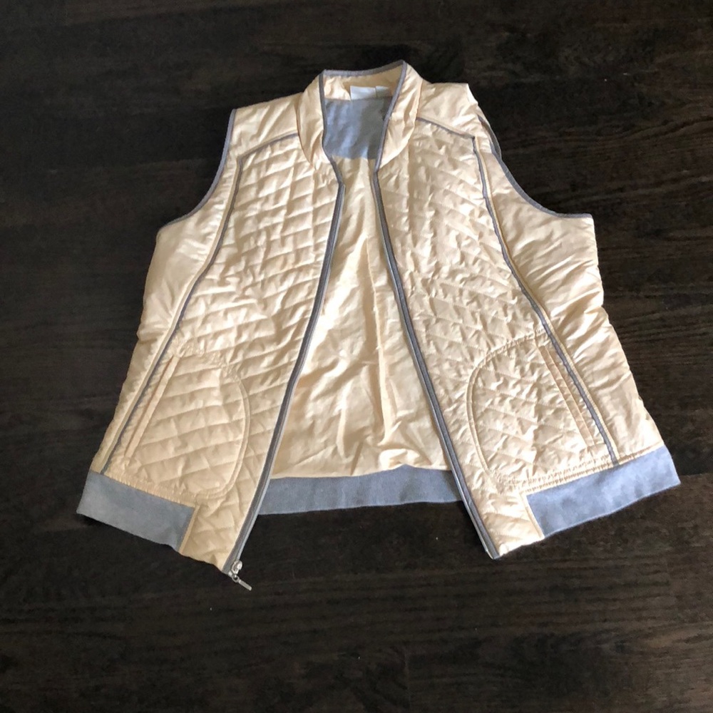 Light yellow cute vest